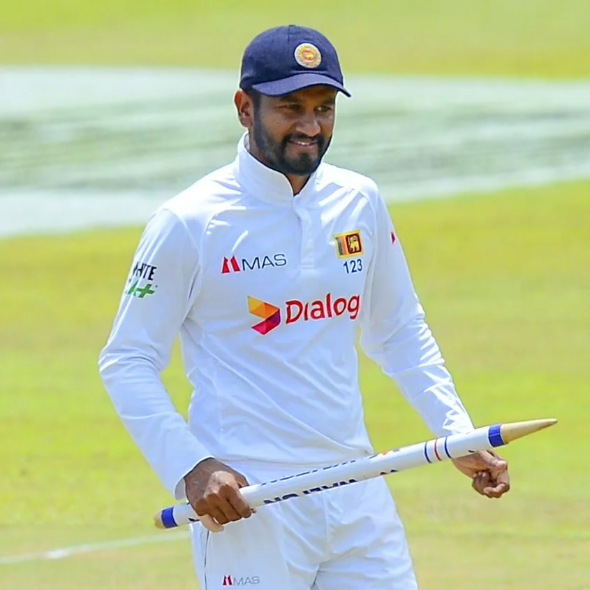 ටෙස්ට් ක්රිකට් නායක දිමුත් ප්රාන්ත ශූරතාව සඳහා එක්සත් රාජධානියට පියාසර කරයි.