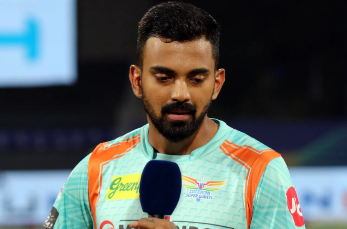 ලක්නව් කණ්ඩායමේ නායක කේ.එල්. රාහුල්ට දඩ