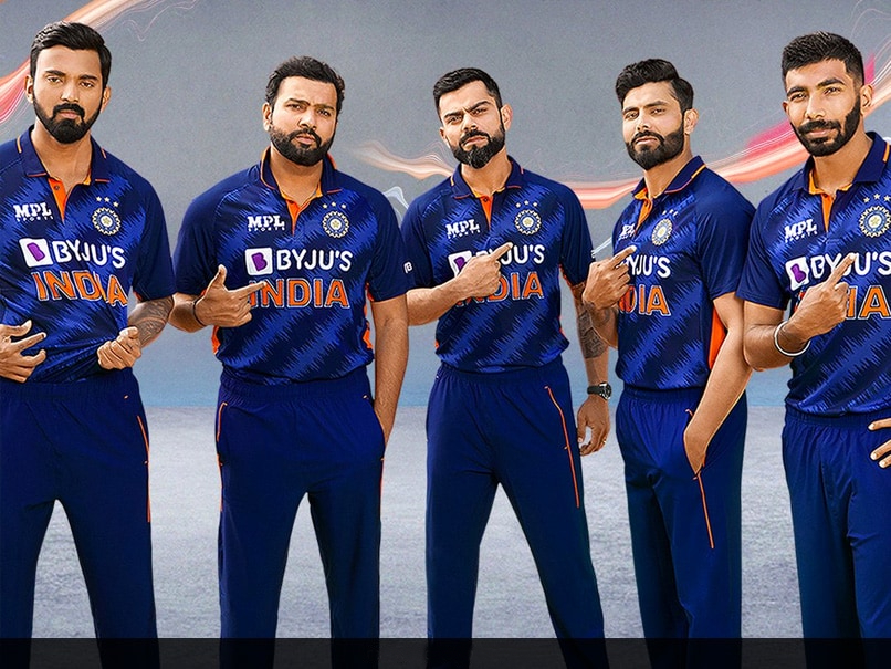 ඉන්දීය ලෝක කුසලාන සංචිතයට ප්රභල ක්රීඩකයන් කිහිපදෙනෙක් නම්කෙරේ India squad for t20 world cup 2022 announced