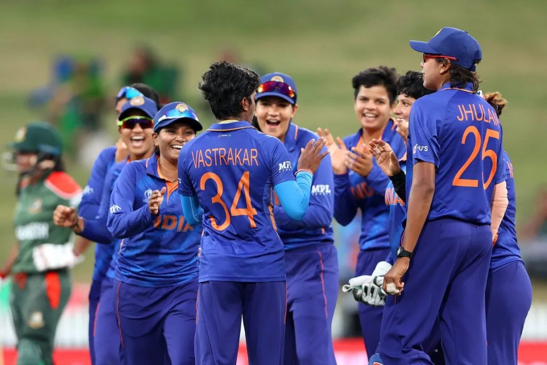 ඉන්දීය ක්රීඩිකාවන්ගේ ගෙවීම් වැඩිකරයි -payments of Indian women cricketers to be increased.