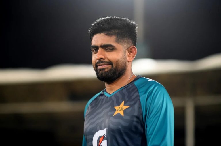 ප්‍රබල කැන්ඩි ෆැල්කන්ස් පරාජය කළ කලම්බු ස්ටාර්ස් අවසන් සටනට-Colombo Stars beat the mighty Kandy Falcons to the finals