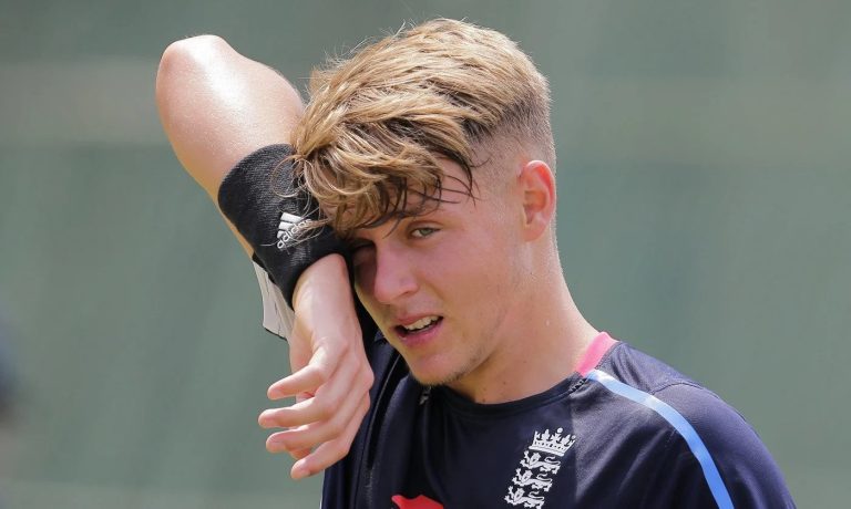 සීමාව ඉක්මවා සතුට සැමරූSam Curran ට ලොකු දඩයක්- Sam curran fined for excessivly celybration the dismissal of bavuma