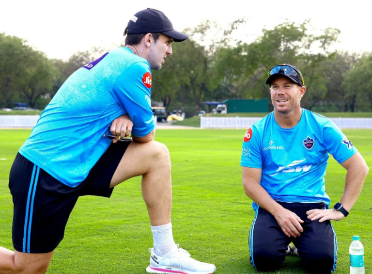 IPL ඉතිහාසයේ දැවැන්තම හොරකමක්! Delhi Capitals’ Players Lose Bats And Other Equipment During Transportation