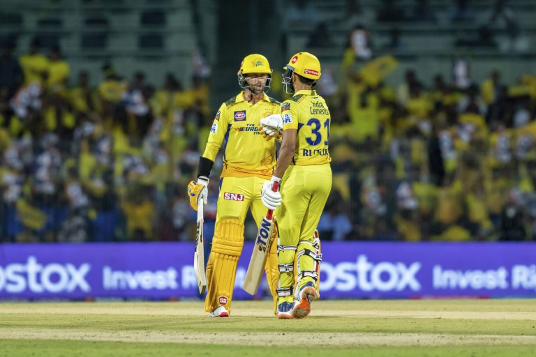 SUPER GIANTS පරදා SUPER KINGS වරුන්ට ලකුනු 12 ක තියුණු ජයක් - Chennai Super Kings beat Lucknow Super Giants at Chepauk