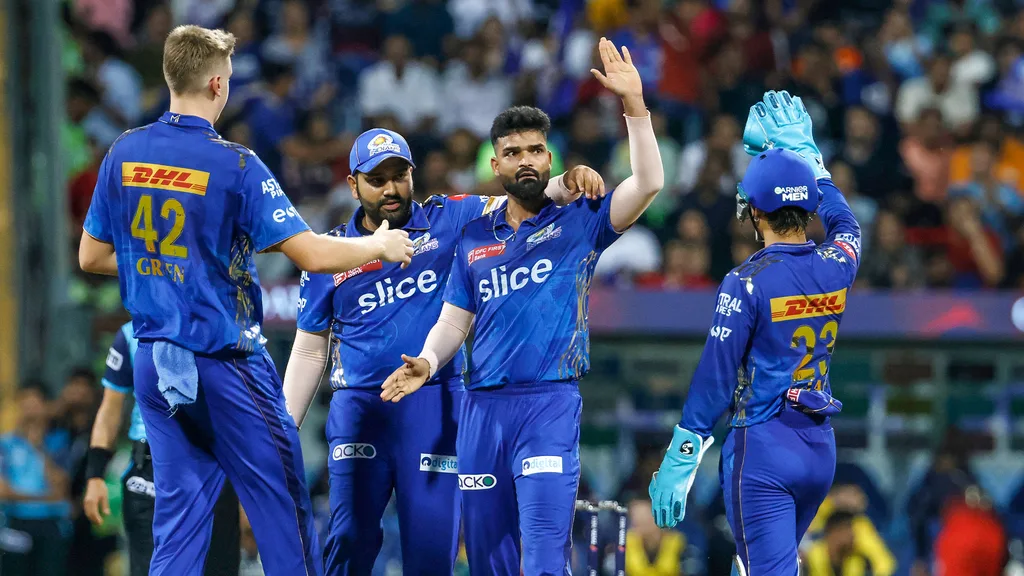 Mumbai Indians කණ්ඩායම PLAY-OFF අභියසට.! Mumbai Indians Boost Playoff Chances, RCB in Dire Straits Indian Premier League 2023