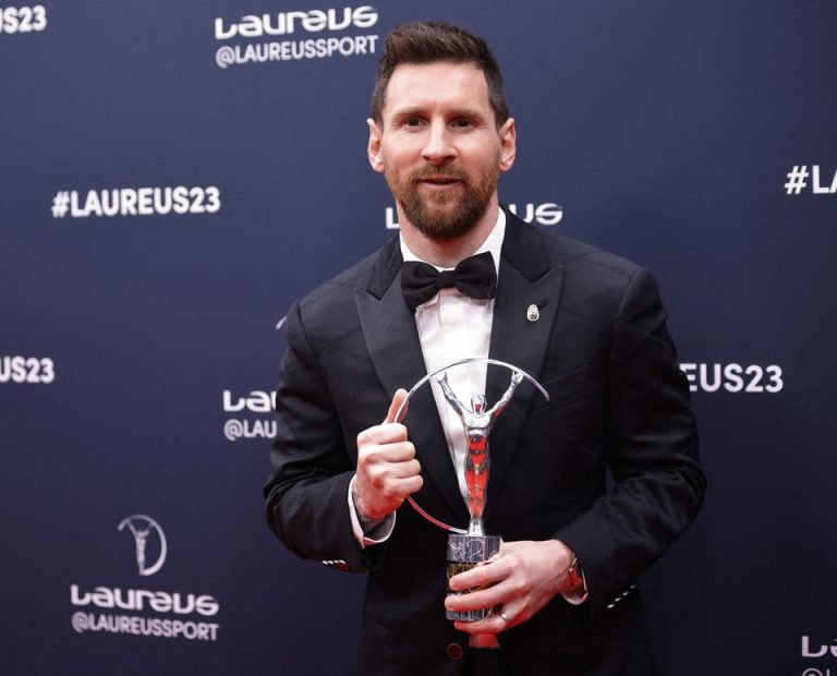 Messi තවත් කඩඉමක් පසු කරයි-Lionel Messi scores 100th international goal in Curacao romp