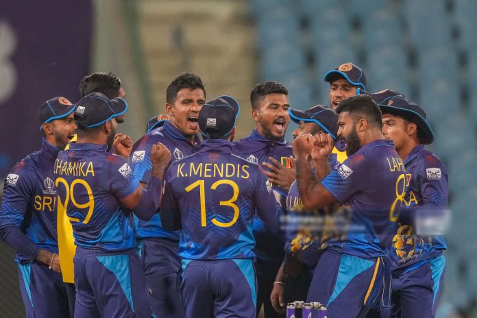 ලෝක කුසලාන ඉතිහාසයේ වැඩිම තරඟ ගණනක් පරාජය වූ කණ්ඩායම ලෙසට ශ්‍රී ලංකාව වාර්ථා පොත් අලුත් කරයි-Sri Lanka breaks the record books as the most defeats team in World Cup history