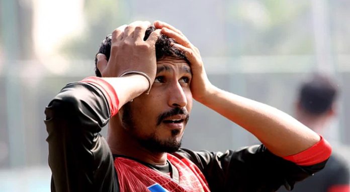 අයි ෆෝන් එකක් නිසා නසීර් හොසේන්ට ක්‍රිකට් තහනමක්-Nasir banned for two years under anti-corruption code