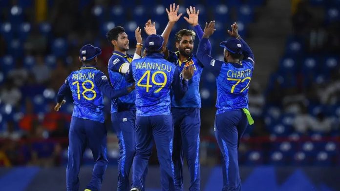 SLC මත්පැන් සාදයේ චෝදනාව පදනම් විරහිතයි “- සුරතලුන් සුරකින්නට බලධාරීන් සිට ගනී ! SLC denies report of drinking party inside team hotel during recent T20 World Cup 2024