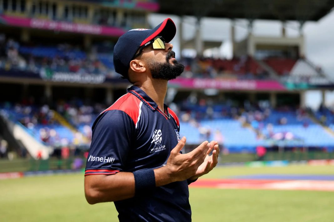 පකිස්තාන සම්භවයක් ඇති ක්රීඩකයන්ගේ ලෝක කුසලාන ඉන්දීය ගමන කොට උඩද?