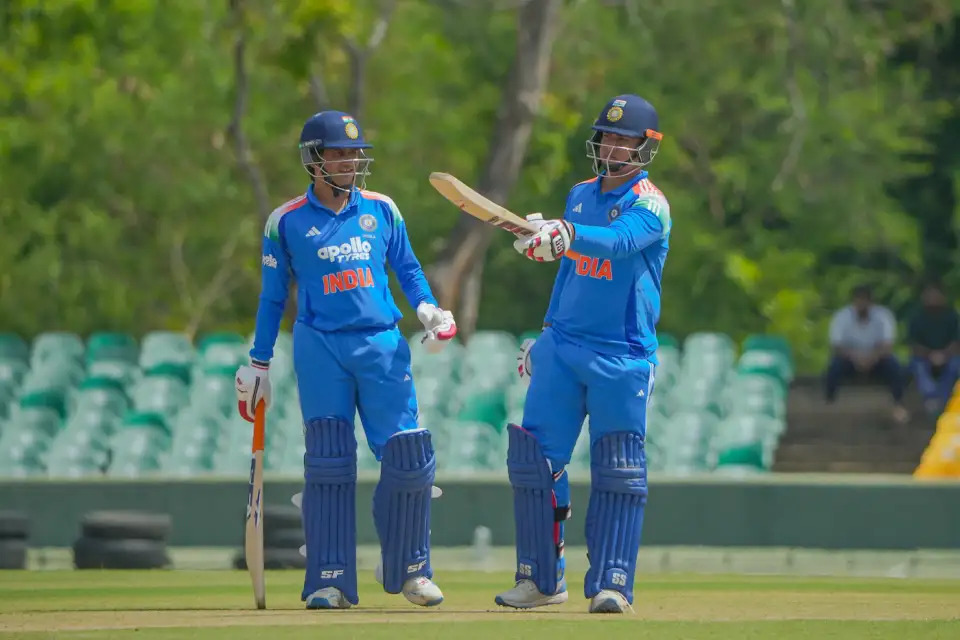 සූර්‍යවංශී ප්‍රමුක ඉන්දියා ඒ කන්ඩායම ලංකාවට වැටෙන්නම ගහයි!