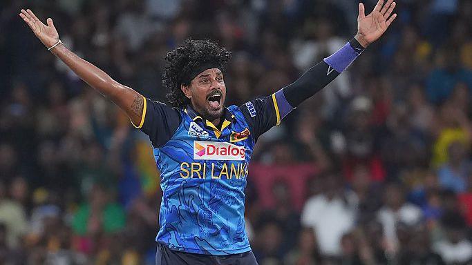 බිනුර ප්රනාන්දු T20 Blast තරගාවලියට අත්සන් තබයි!
