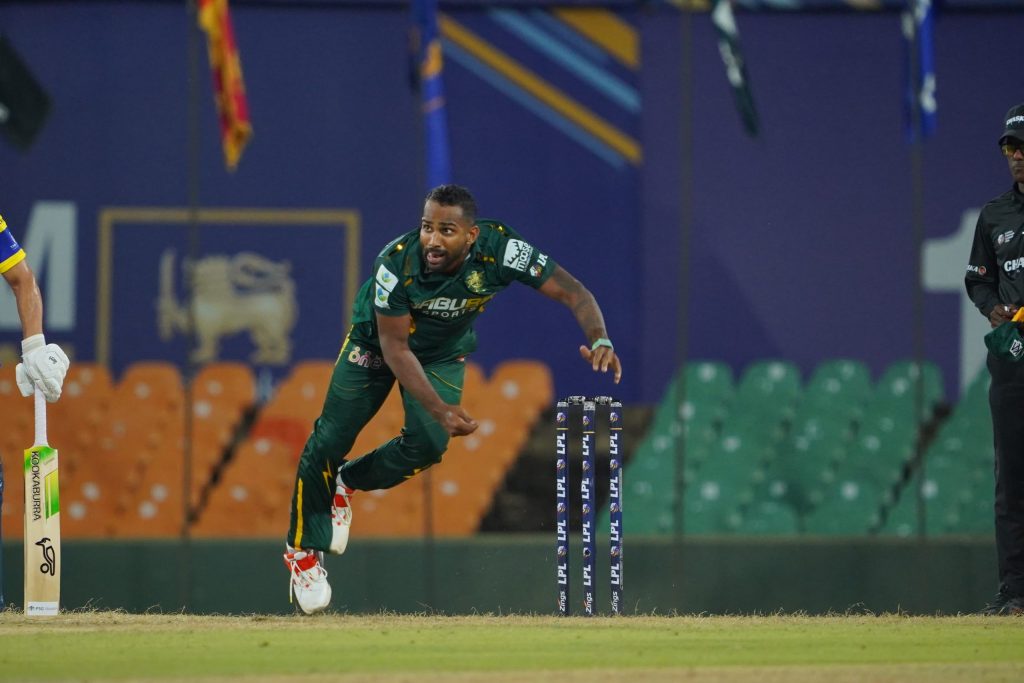 Dambulla Sixers හමුවේ Galle Gallants අසරන වෙයි !