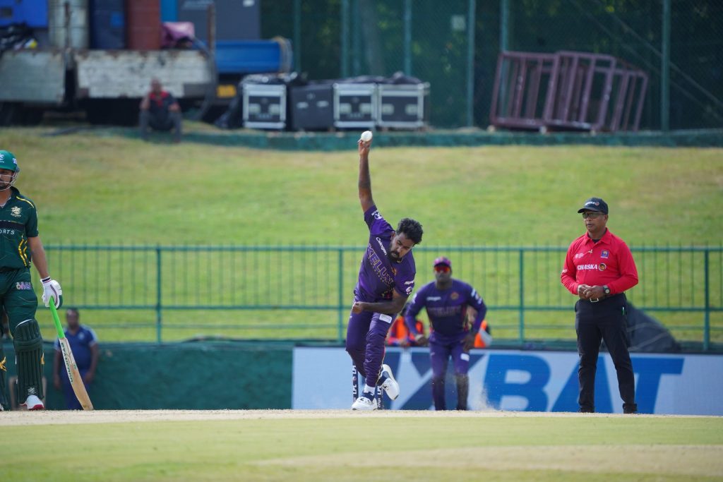 ලහිරු උදාරගේ මංගල ශතකය නිසා කැන්ඩි රෝයල්ස් කණ්ඩායමට විශිෂ්ට ජයග්රහණයක්!