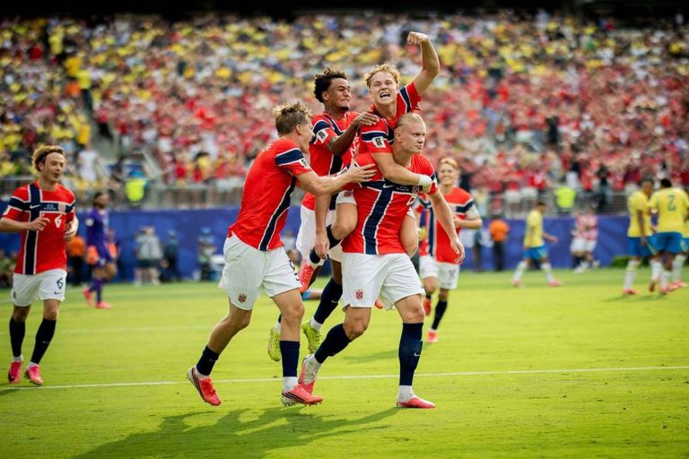Neymar කඳුළු පිරි දෙනෙතින් යුතුව වයිකිංවරුන්ට සුභ පතයි!