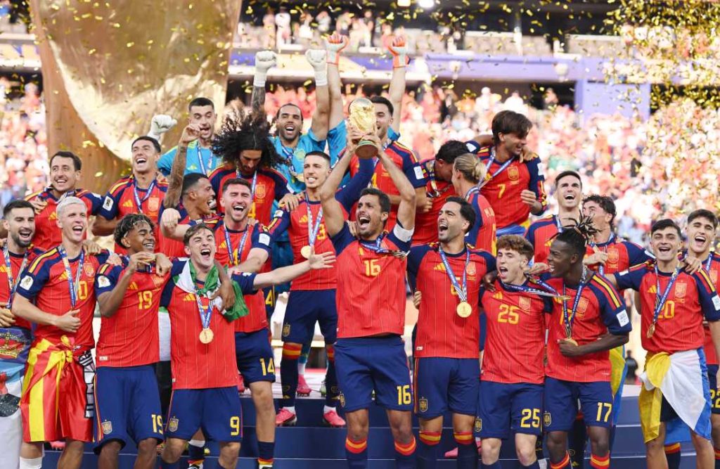 ස්පාඤ්ඤය 2026 FIFA ලෝක ශූරතාව දිනාගනී!