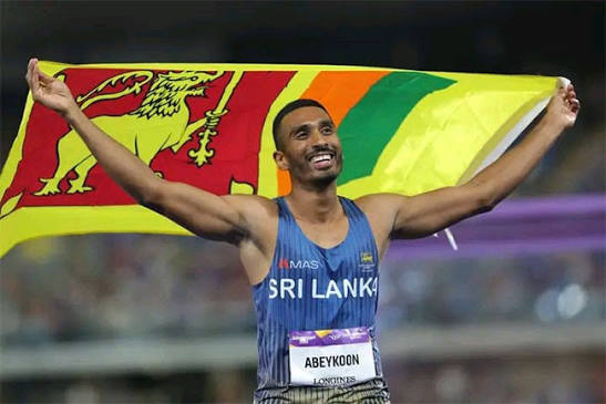යුපුන් අබේකෝන් හදිසියේම ක්රීඩාවට සමුදෙයි!