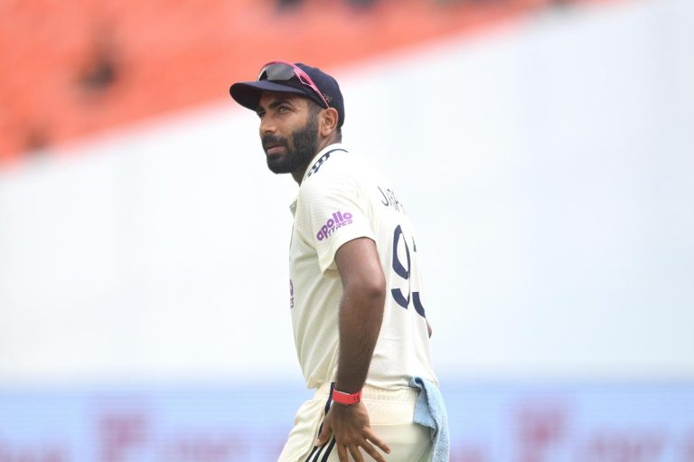 දණහිසේ ආබාධයක් හේතුවෙන් ජස්ප්‍රිත් බුම්රාට ශ්‍රී ලංකා ටෙස්ට් තරගාවලිය අහිමි වෙයි