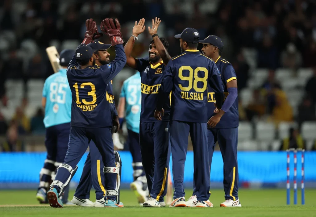 මෙන්ඩිස් දුනිත් ගේ දස්කම් සමග ශ්රී ලංකාවට පළමු ජය!