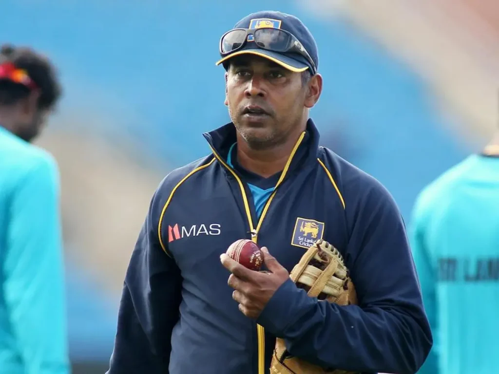 දිල්ලි කැපිටල්ස් කණ්ඩායමේ පුහුණුකාර මණ්ඩලයට එක්වීමට චමින්ද වාස් සූදානමින්.