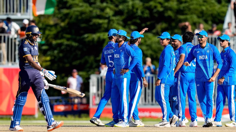 ඉන්දියාව ශ්‍රී ලංකාව ලකුණු 45කට දවා ගනිමින් අවසන් මහා තරගයට සුදුසුකම් ලබයි.!