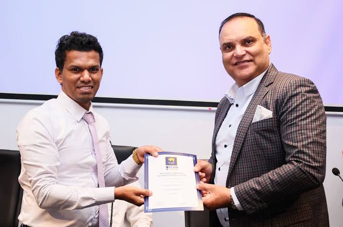 SLC වෙතින් 5 වන මට්ටමේ විනිසුරුවන් 51 දෙනෙකුට සහතික පත්ර ප්රදානය කරයි.
